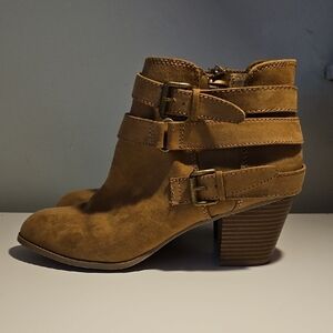 Women's Tan Ankle Boots